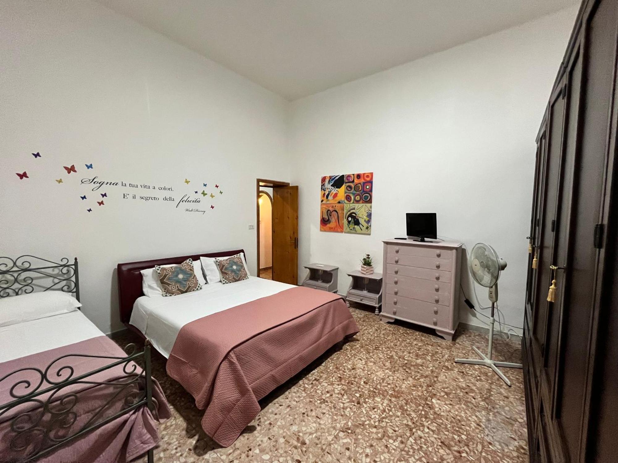 Ercoles House Apartment บรินดิซิ ภายนอก รูปภาพ