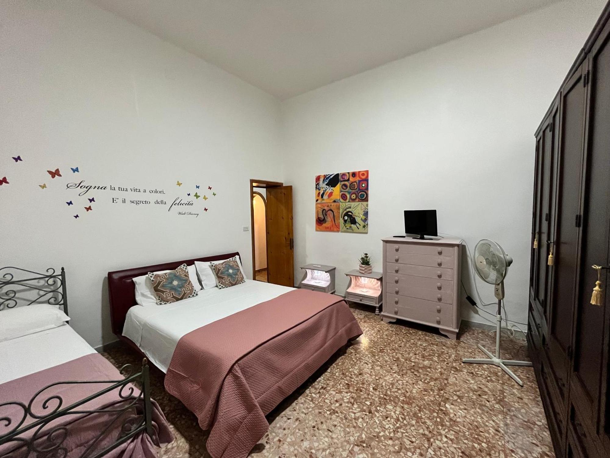 Ercoles House Apartment บรินดิซิ ภายนอก รูปภาพ