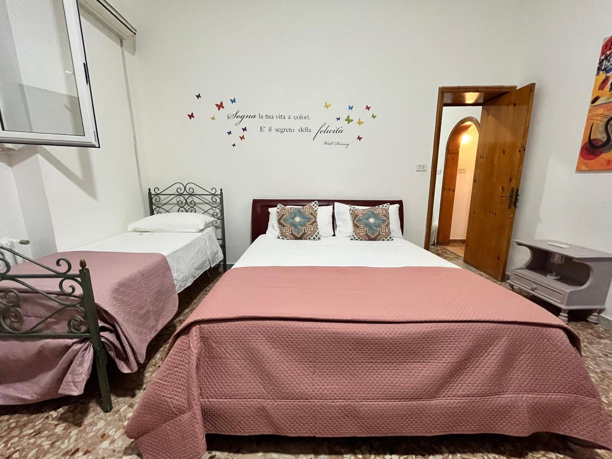 Ercoles House Apartment บรินดิซิ ภายนอก รูปภาพ