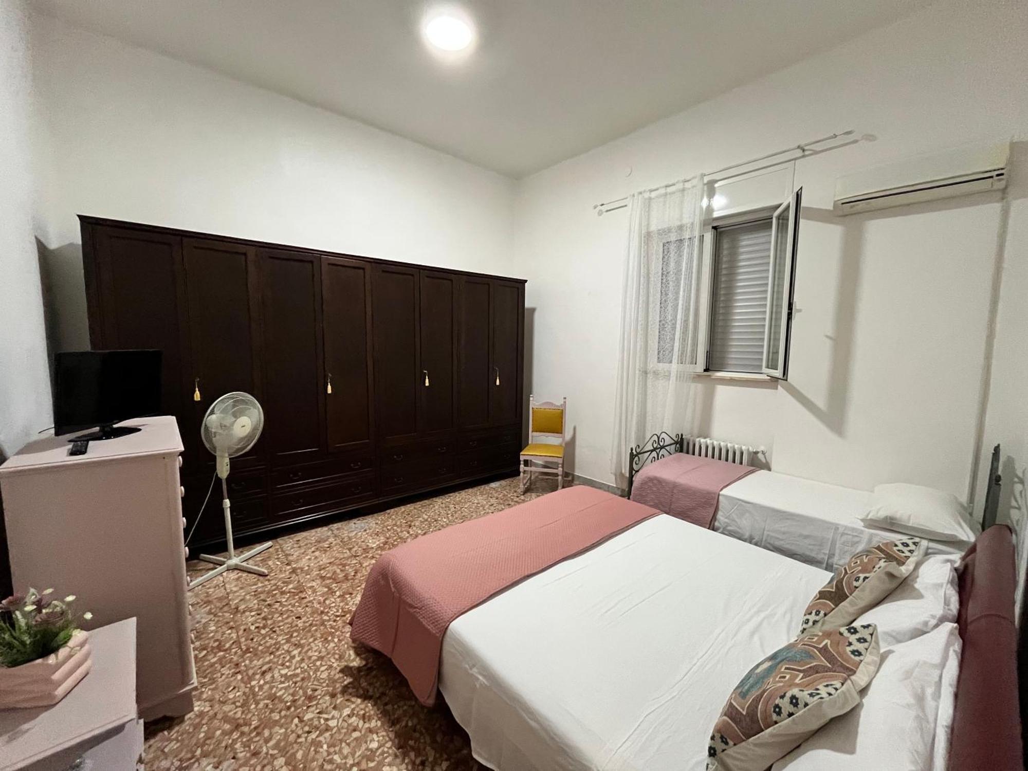 Ercoles House Apartment บรินดิซิ ภายนอก รูปภาพ
